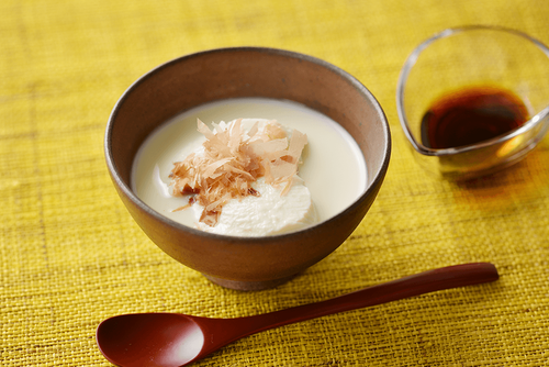 レンジで簡単豆乳温やっこ